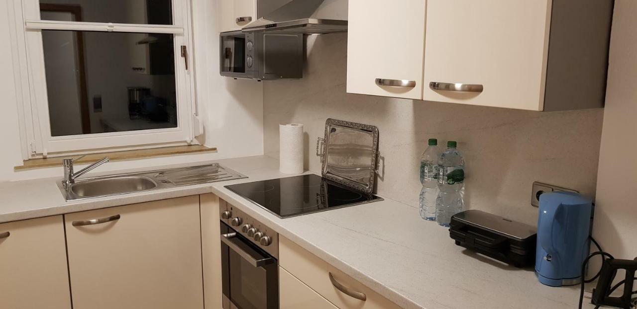 Outletcity Ferienwohnung Apartment 2 Metzingen  Eksteriør billede