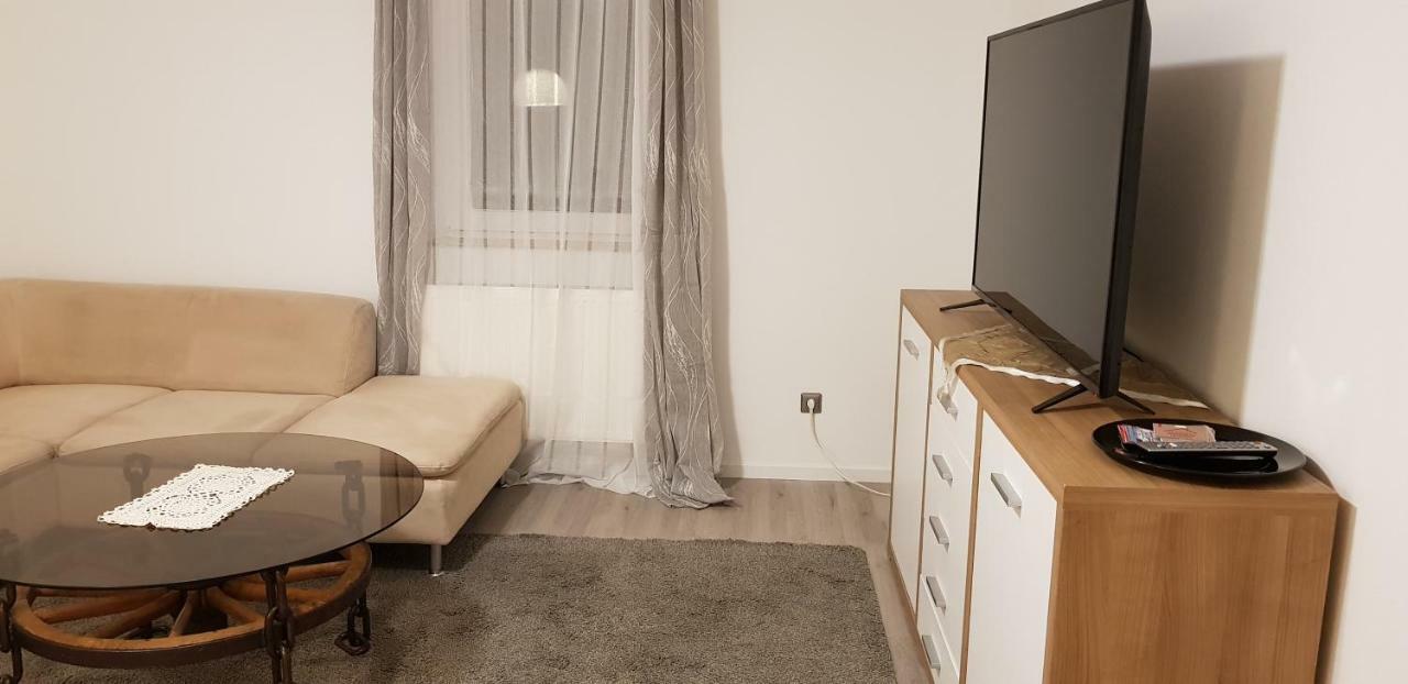 Outletcity Ferienwohnung Apartment 2 Metzingen  Eksteriør billede